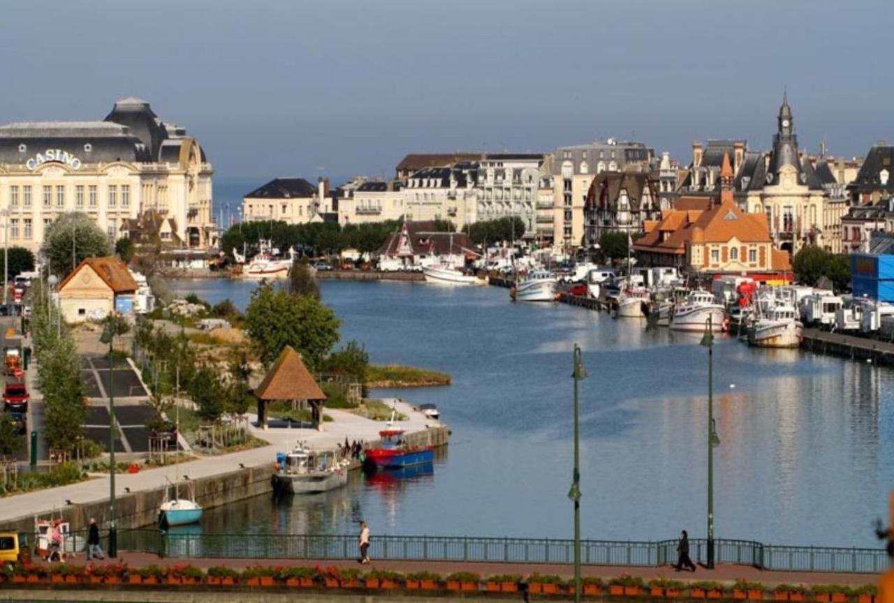 Villa Côte-Fleurie Trouville-sur-Mer Exterior foto